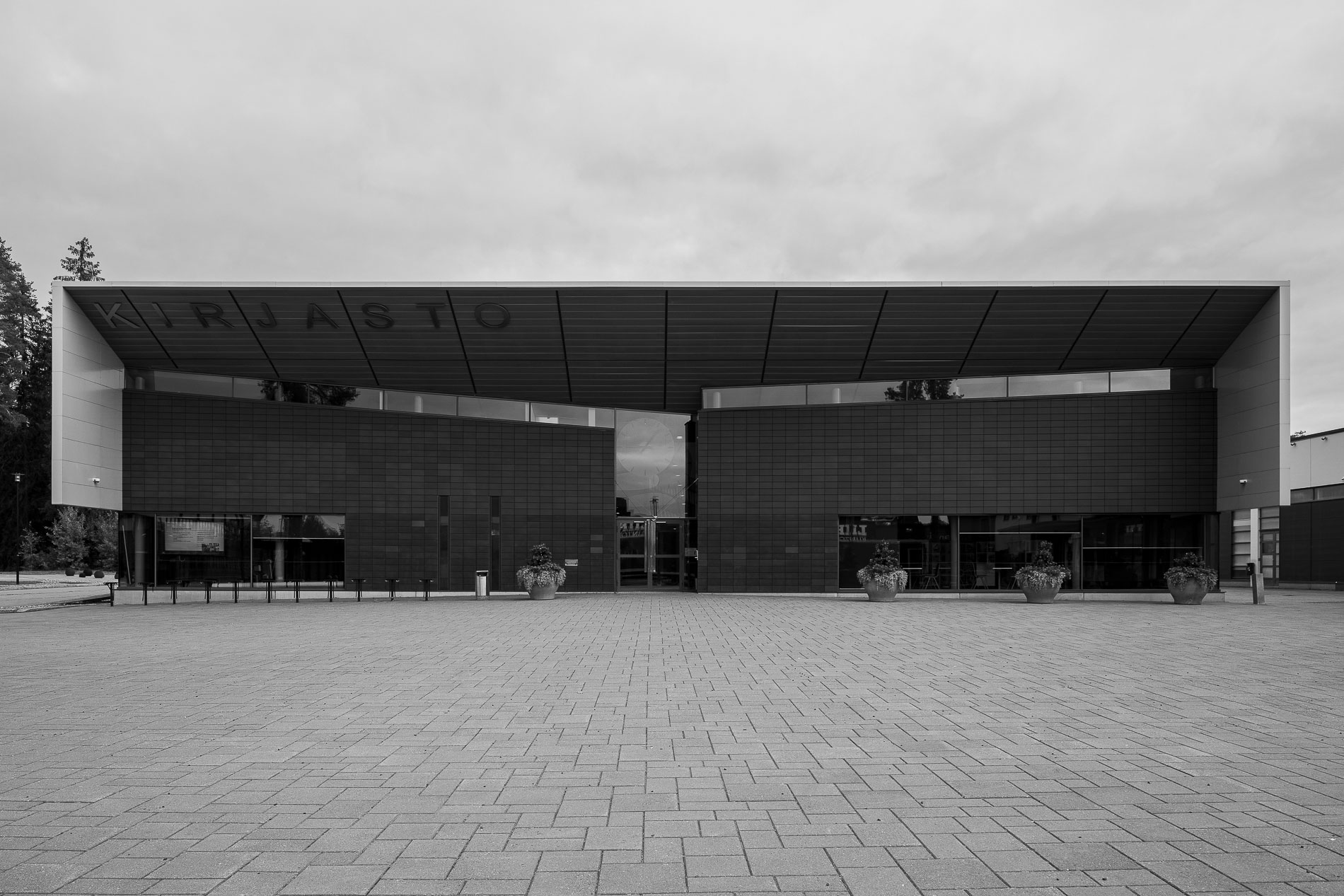 Hollola Library, architectural photographs by Tapio Koivula